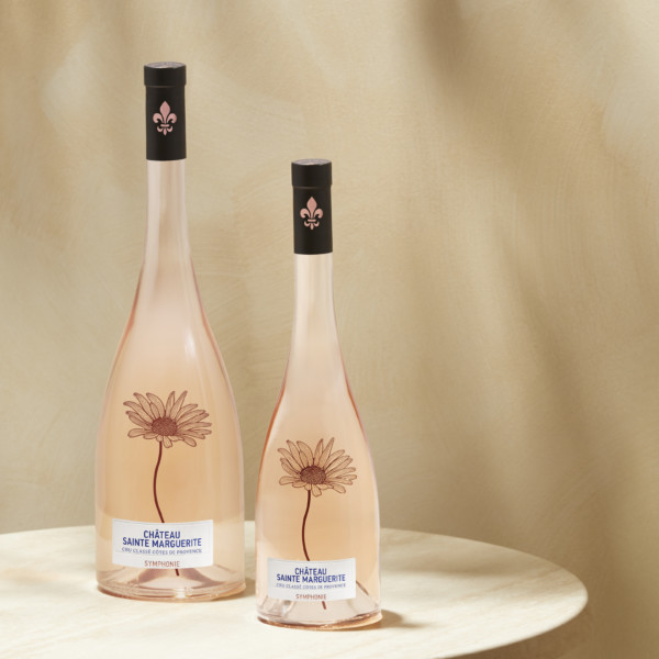 CHATEAU SAINTE MARGUERITE - symphonie - beautyshot - terrace - duo - 16.9