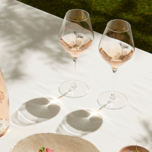 PreviewLarge-CHATEAU SAINTE MARGUERITE - symphonie - foodpairing - outside - 16_9